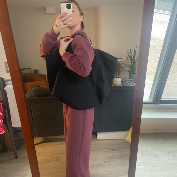 Longchamp Large Black Foldable Le Pliage Tote with Top Handles - Picture 9 of 12